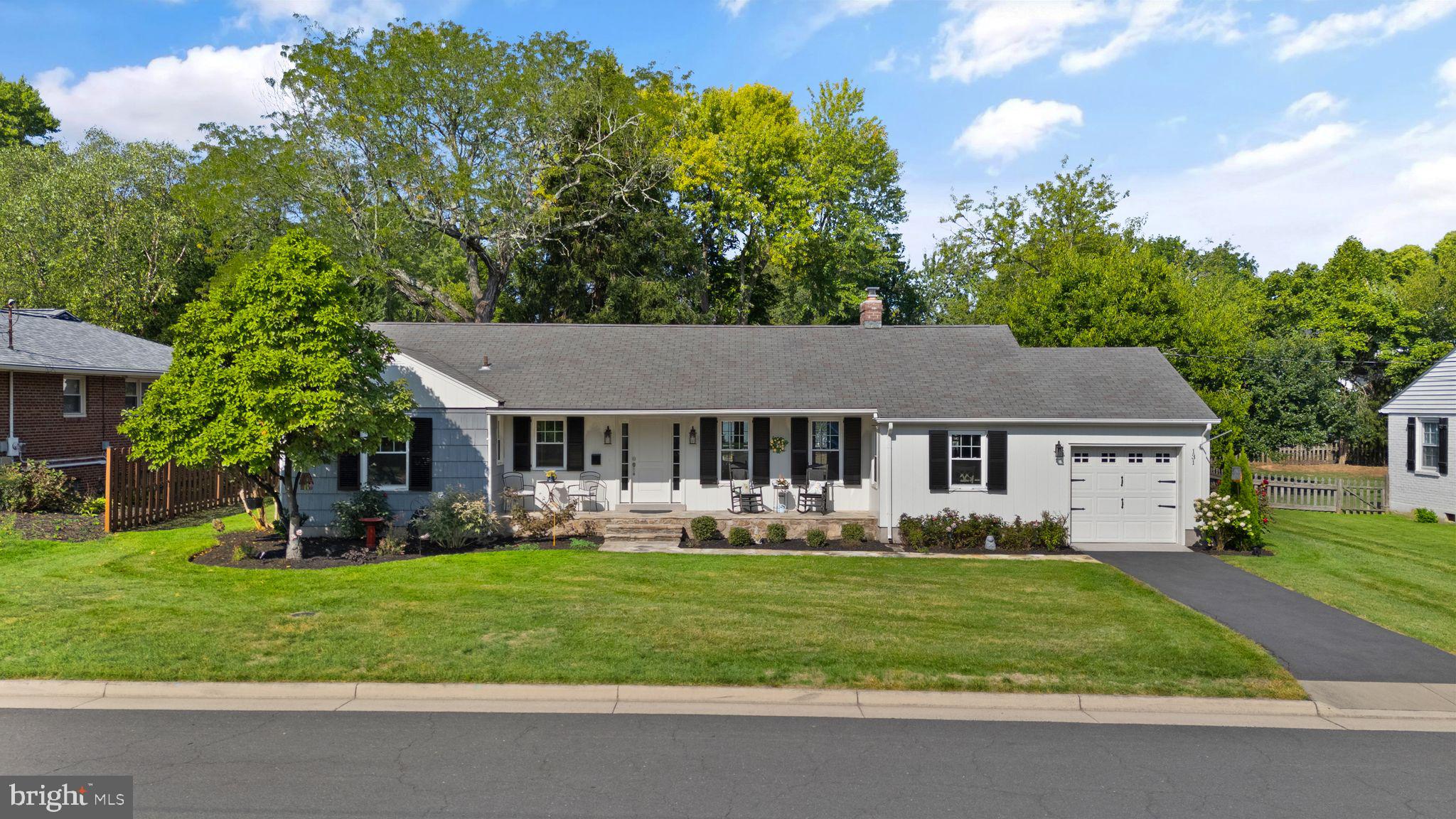 131 Woodberry Road Northeast Leesburg, VA 20176 - Photo 1 of 100 Gallery Image 1