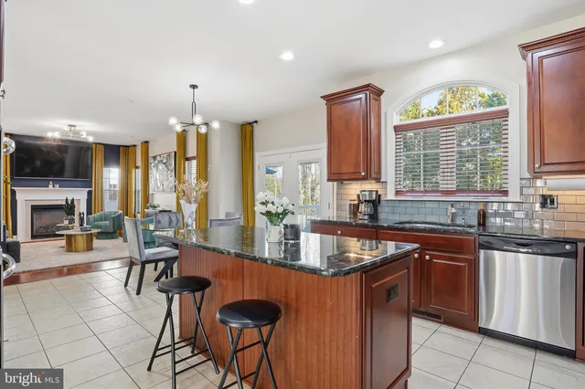 $640,000 | 9485 Pep Rally Lane, Waldorf, MD 20603