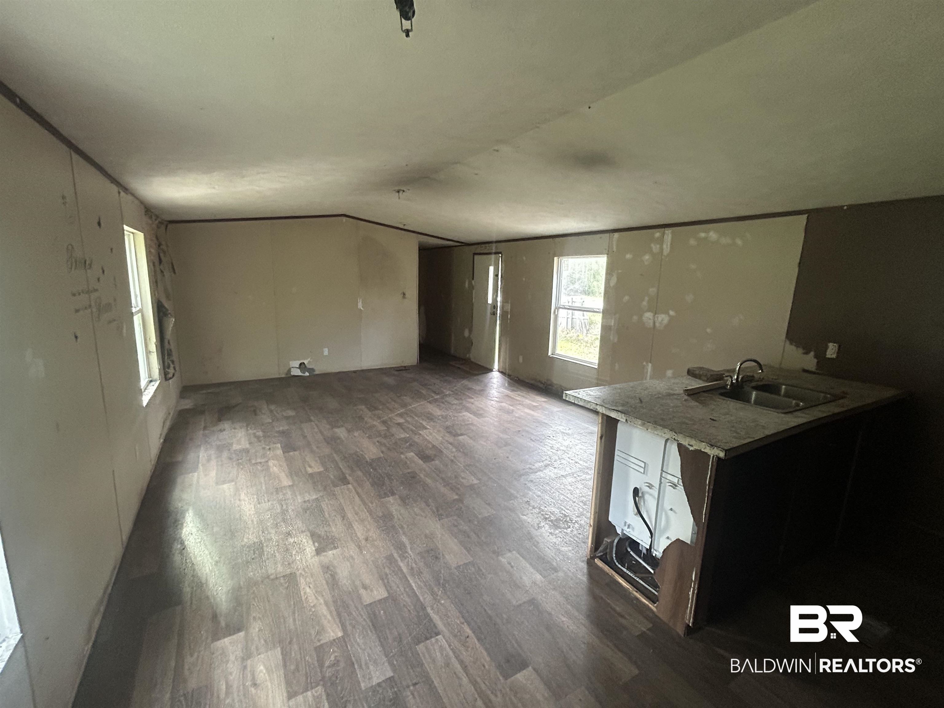 5451 Deakle Road Theodore, AL 36582 - Photo 7 of 11