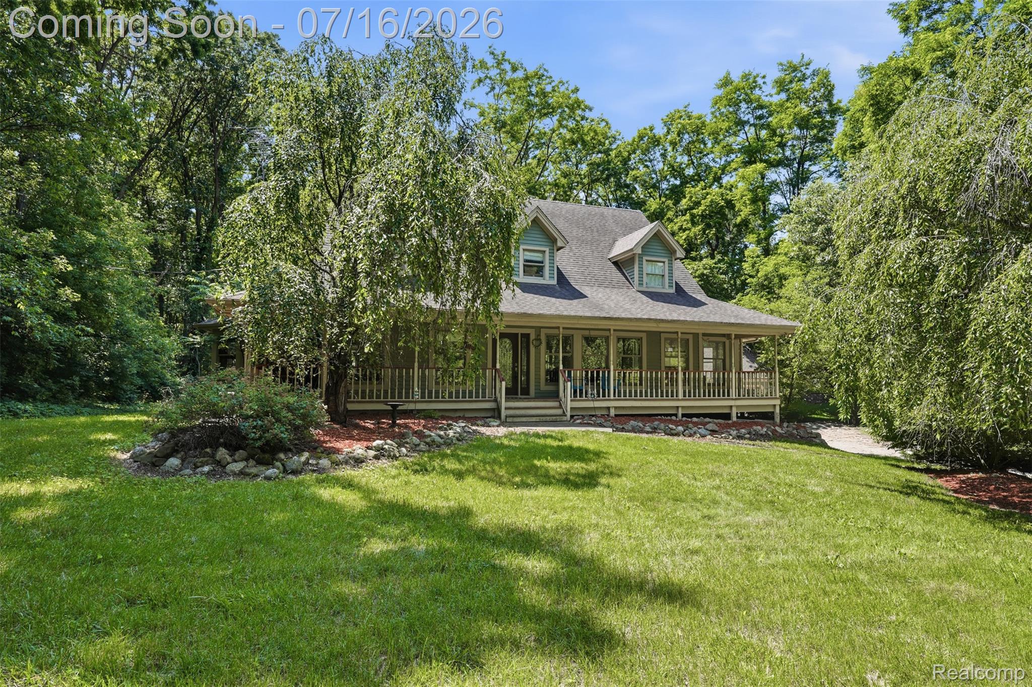 9201 Mabley Hill Road Fenton, MI 48430 - Photo 1 of 70 1.jpg