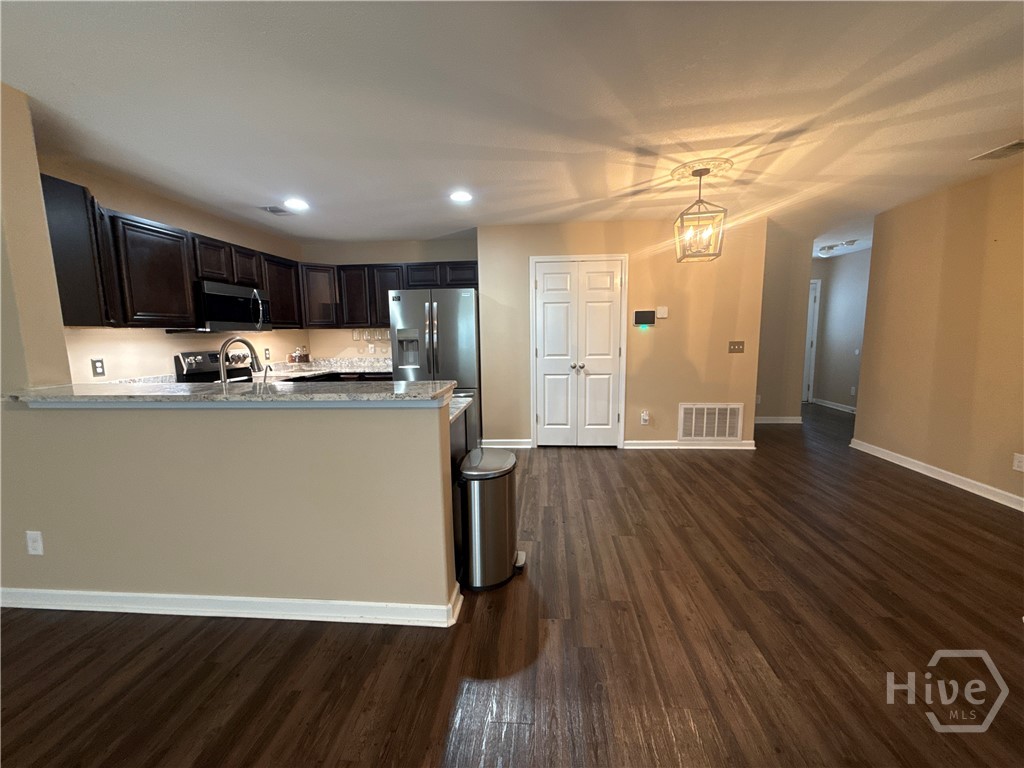 15 Hasty Point Road Port Wentworth, GA 31407 - Photo 6 of 26 Kitchen