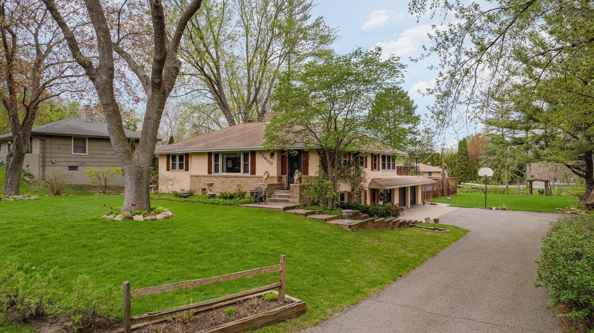 12900 Inverness Road Minnetonka, MN 55305 - Photo 1 of 1