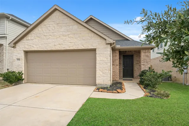 $2,350 | 22642 Rosebush Hl Road, Tomball, TX 77377
