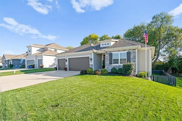 $645,000 | 2787 Southwest 12th Terrace, Lee's Summit, MO 64081