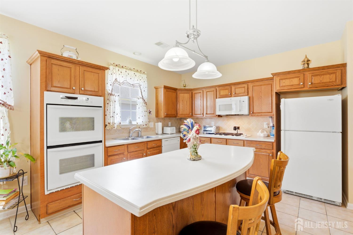 16 Barbaras Way Jackson, NJ 08527 - Photo 11 of 40