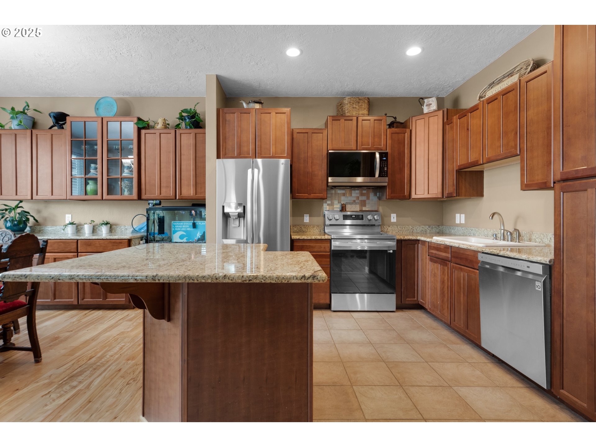 1164 Beach Drive Seaside, OR 97138 - Photo 11 of 46 Kitchen