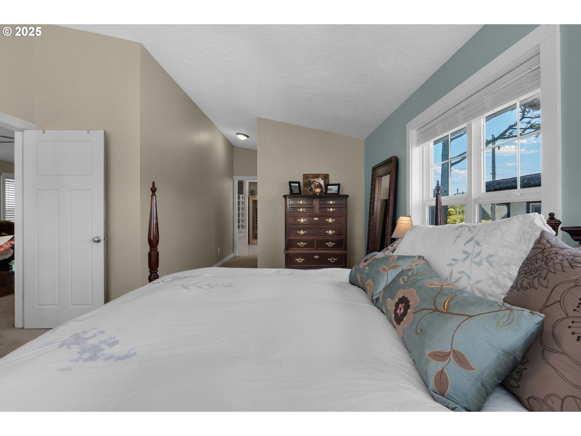 1164 Beach Drive Seaside, OR 97138 - Photo 20 of 46 Bedroom, Owner's Suite