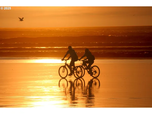 $975,000 | 1164 Beach Drive, Seaside, OR 97138