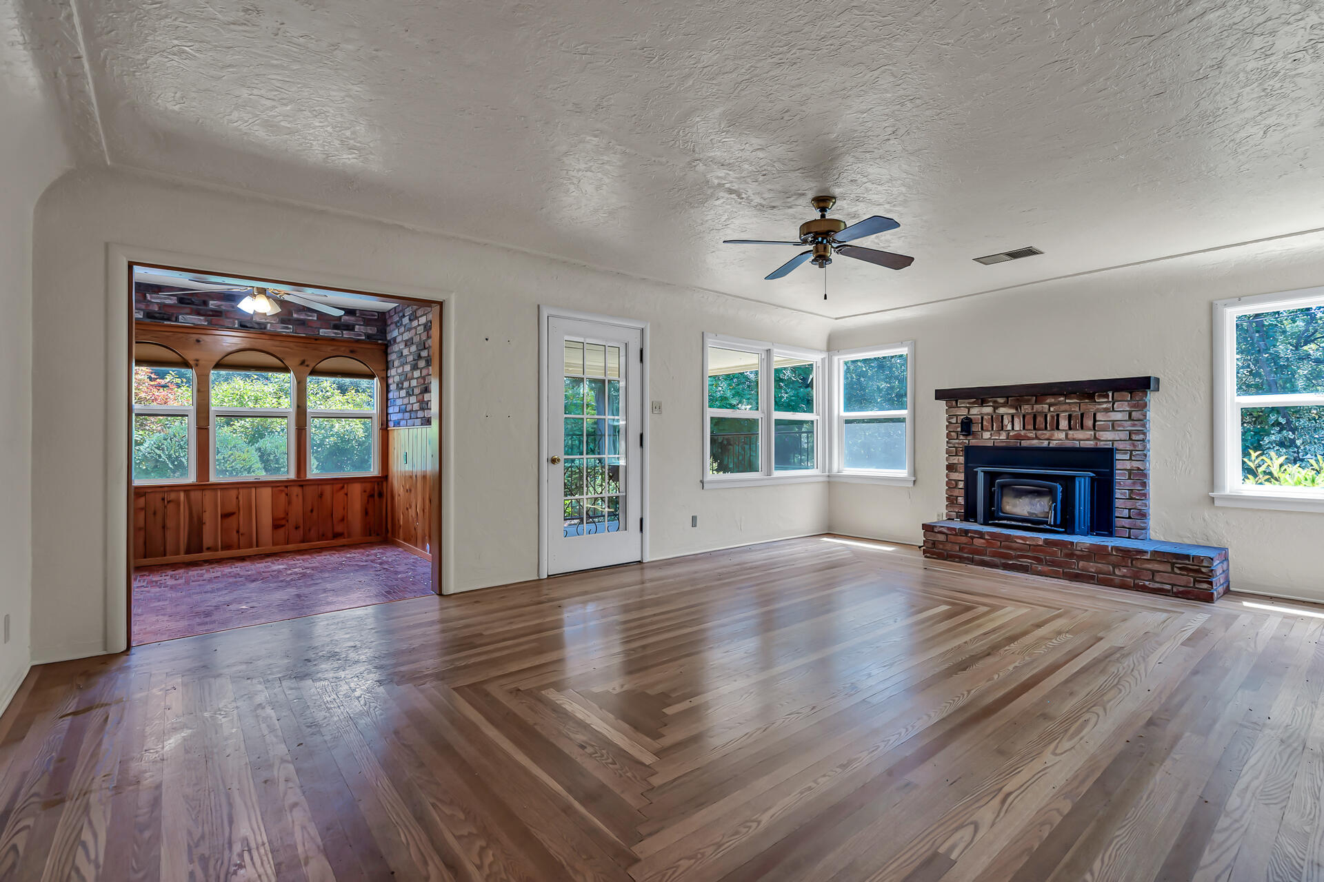 9626 Deschutes Road Palo Cedro, CA 96073 - Photo 4 of 60 9626DeschutesRoad-24