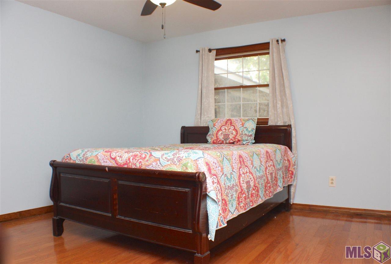 6520 Section Road Port Allen, LA 70767 - Photo 25 of 35 Additional Bedroom