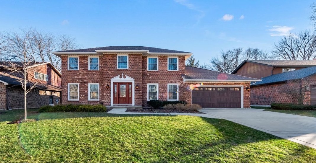 22W271 McCarron Road Glen Ellyn, IL 60137 - Photo 1 of 50 Gallery Image 1