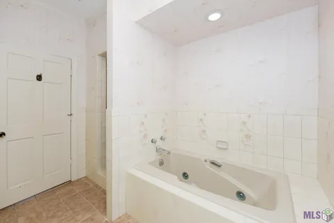 $450,000 | 22260 Talbot Drive, Plaquemine, LA 70764