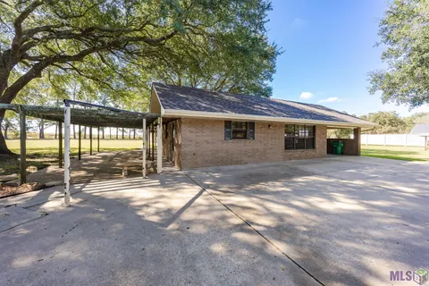 $450,000 | 22260 Talbot Drive, Plaquemine, LA 70764