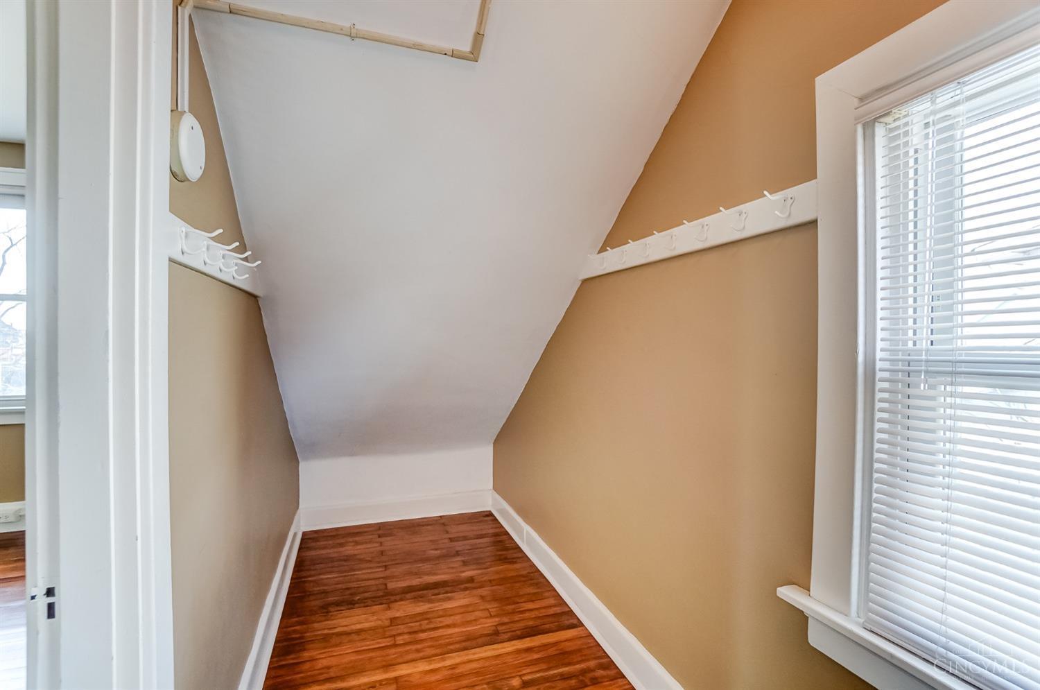 2905 Ruehlman Place Cincinnati, OH 45211 - Photo 22 of 36 Gallery Image 22