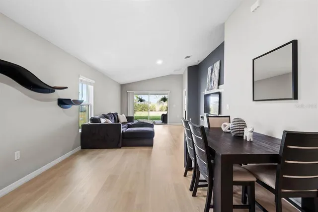 $389,000 | 5424 Summer Sunset Drive, Apollo Beach, FL 33572