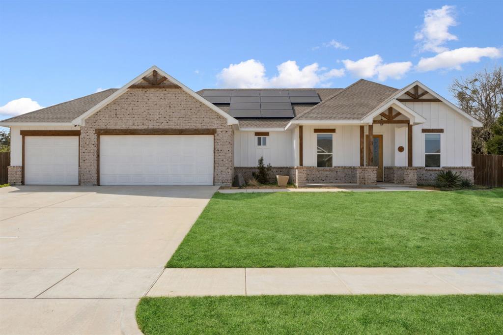 417 North College Street Pilot Point, TX 76258 - Photo 1 of 1 Welcome Home! 417 N College St