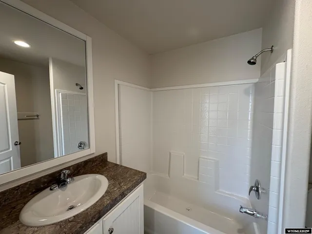 $82,500 | 108 Northside Drive, Lander, WY 82520