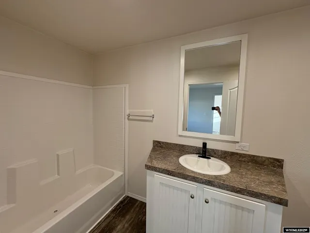 $82,500 | 108 Northside Drive, Lander, WY 82520