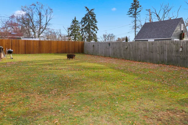 $233,000 | 3013 Emily Lane, McHenry, IL 60051