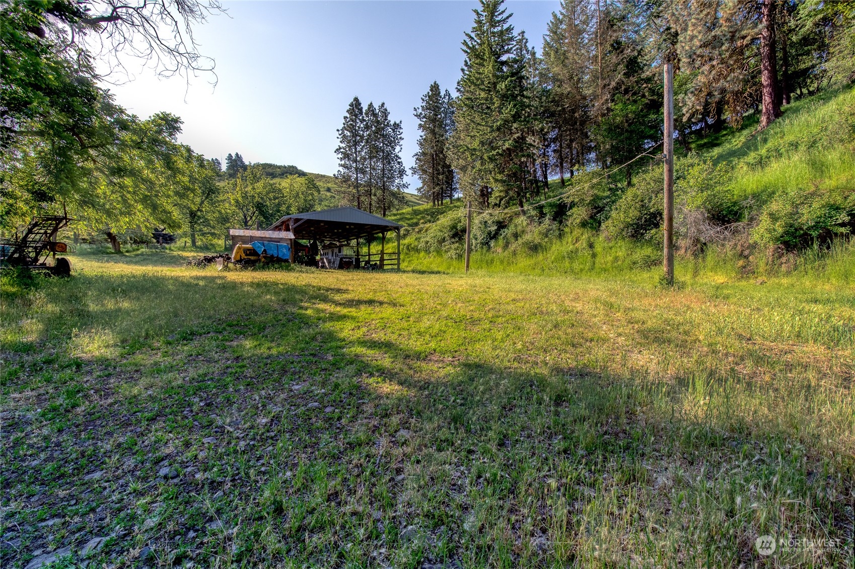266 Tracy Road Waitsburg, WA 99361 - Photo 3 of 27 Gallery Image 3