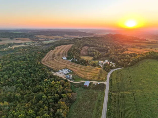 $1,400,000 | 29000 Monarch Avenue, Kendall, WI 54638