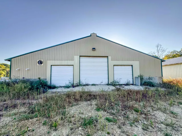 $1,400,000 | 29000 Monarch Avenue, Kendall, WI 54638