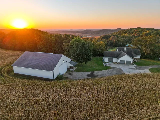 $1,400,000 | 29000 Monarch Avenue, Kendall, WI 54638