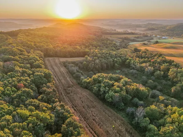 $1,400,000 | 29000 Monarch Avenue, Kendall, WI 54638