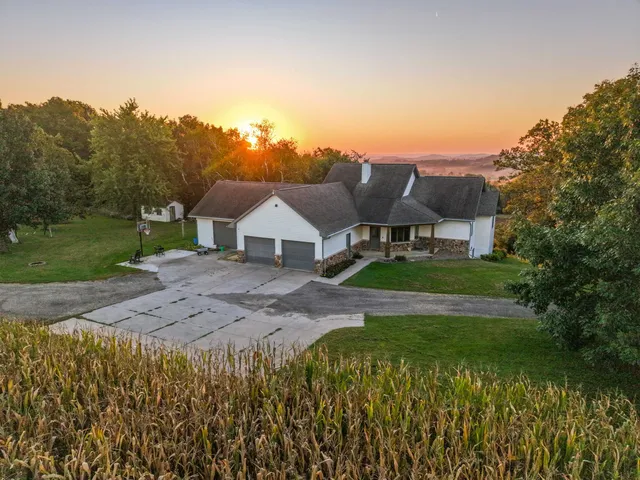 $1,400,000 | 29000 Monarch Avenue, Kendall, WI 54638