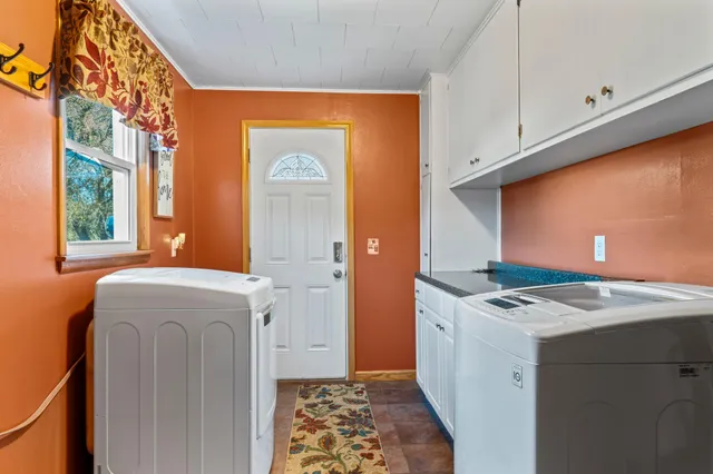 $310,000 | 5569 Highway 14, Rochester, MN 55904