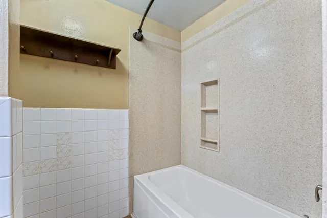 $310,000 | 5569 Highway 14, Rochester, MN 55904