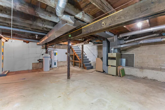 $310,000 | 5569 Highway 14, Rochester, MN 55904