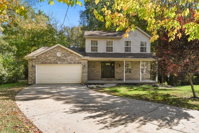 $370,000 | 2233 Picnic Woods Drive, Lawrenceburg, IN 47025