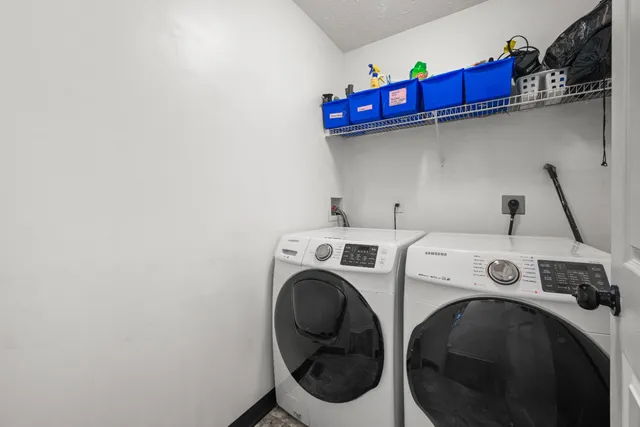 $370,000 | 2233 Picnic Woods Drive, Lawrenceburg, IN 47025