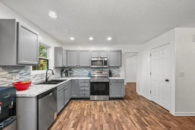 $370,000 | 2233 Picnic Woods Drive, Lawrenceburg, IN 47025