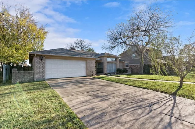 $375,000 | 1812 Rosebud Court, College Station, TX 77845