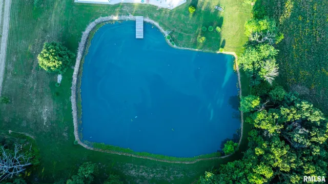 $450,000 | 23490 East Maple Road, Bluford, IL 62814