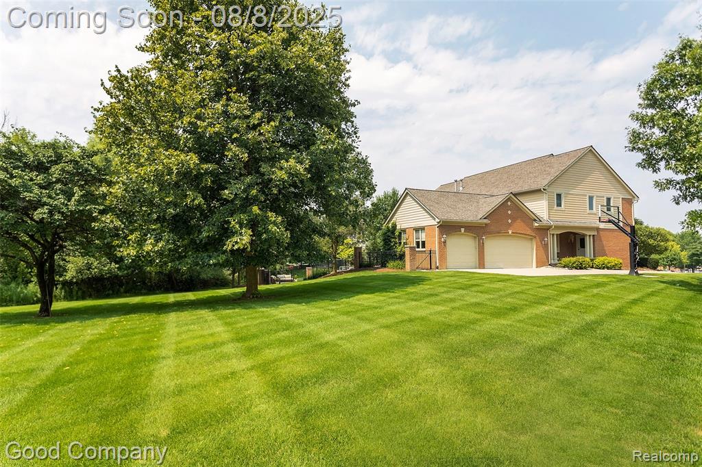 2933 Ambleside Court Rochester, MI 48306 - Photo 63 of 76 Gallery Image 63