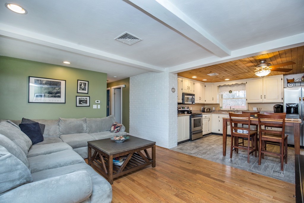 26 Cabot Road Danvers, MA 01923 - Photo 5 of 20 Gallery Image 5