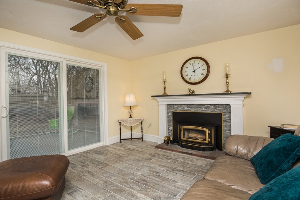 26 Cabot Road Danvers, MA 01923 - Photo 6 of 20 Gallery Image 6
