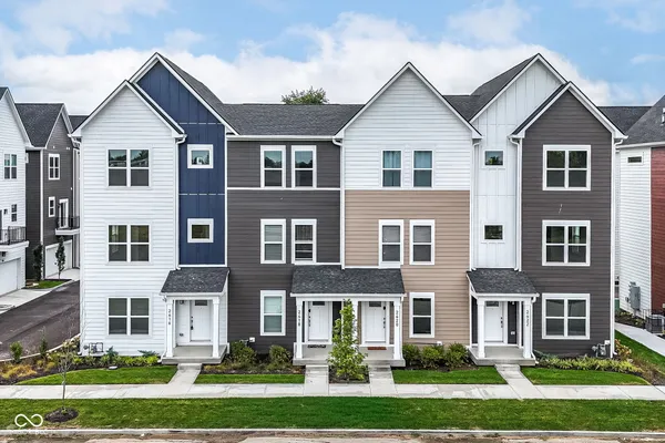 $325,000 | 2416 Winthrop Avenue, Indianapolis, IN 46205