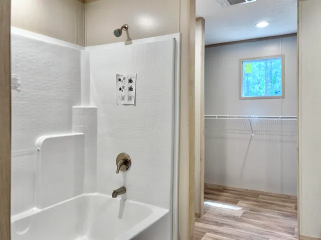 $294,000 | 846 Lawyer Lane, Cross, SC 29436