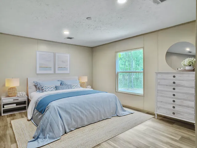 $294,000 | 846 Lawyer Lane, Cross, SC 29436