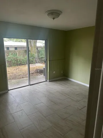 $1,095 | 214 North Chestnut Road, Lakeland, FL 33815