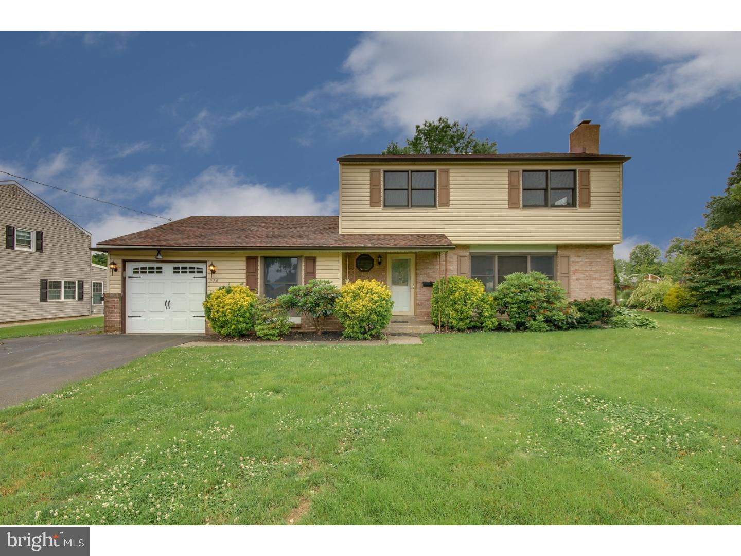 226 Waverly Road Southampton, PA 18966 - Photo 1 of 24 Exterior Front