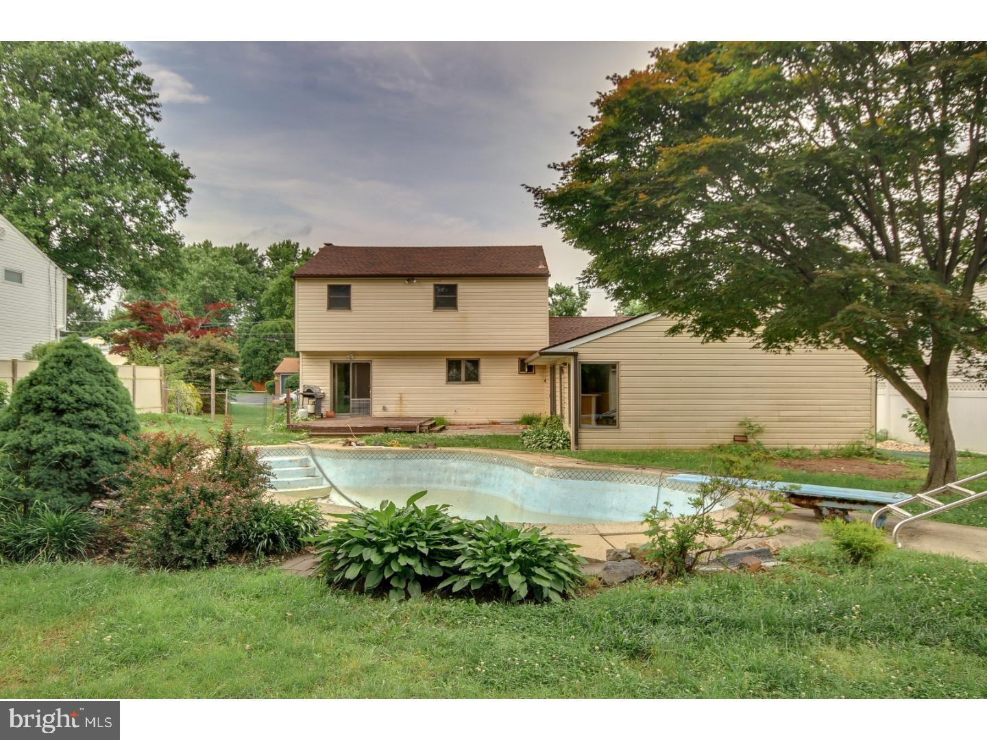 226 Waverly Road Southampton, PA 18966 - Photo 23 of 24 Pool