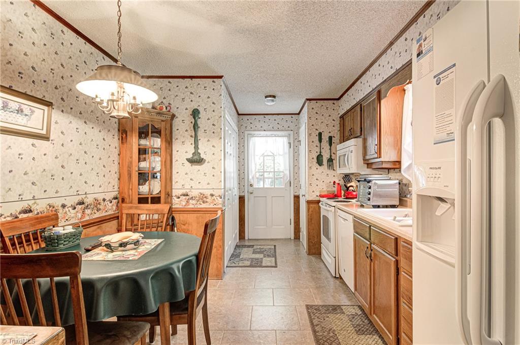 1415 Wiley Lewis Road Greensboro, NC 27406 - Photo 7 of 33 Gallery Image 7