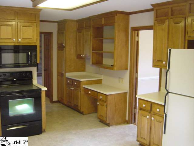 310 Foxhound Road Simpsonville, SC 29680 - Photo 11 of 23 Gallery Image 11
