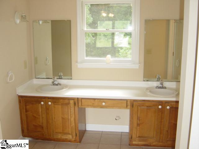 310 Foxhound Road Simpsonville, SC 29680 - Photo 21 of 23 Gallery Image 21