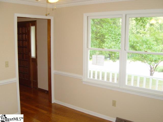 310 Foxhound Road Simpsonville, SC 29680 - Photo 6 of 23 Gallery Image 6